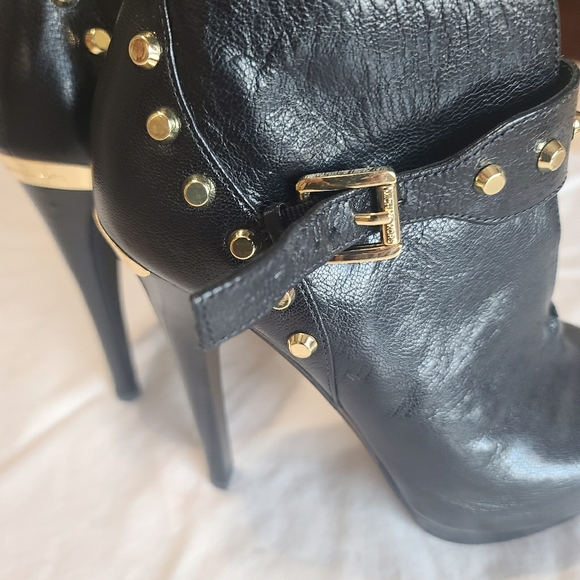 Michael kors studded peep toe booties sz 6M - Picture 1 of 4